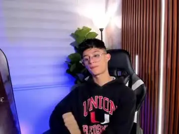 Chaturbate Free Live Porn of patrick_howland_