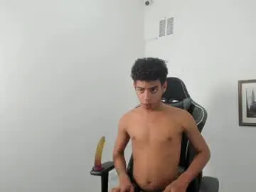 Chaturbate Live Porn of alexx_cum18