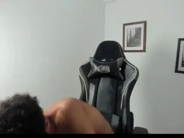 Chaturbate Live Porn of alexx_cum18