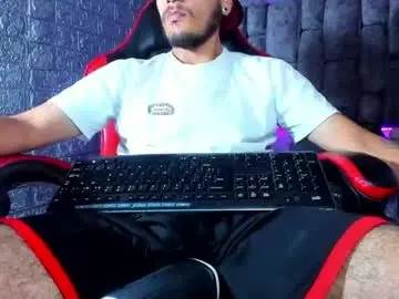 Chaturbate Free Live Porn of axell_cross2