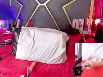 Chaturbate Free Porn Cam of scarletthott1
