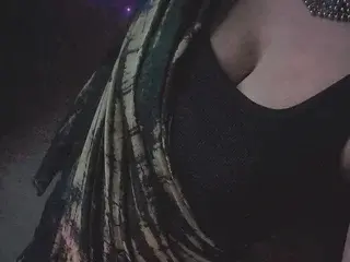 Dscgirls Adult Video Chat of INDIANDOCTORSAHIBA