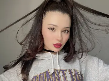Imlive Private Sex Chat of YuJinaMeow