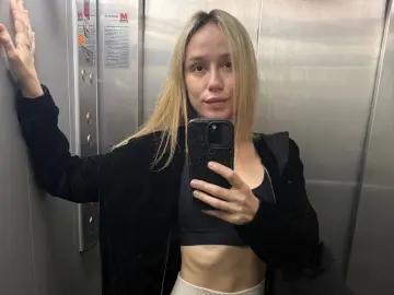 Imlive Free Porn Cam of SexySecretGirl