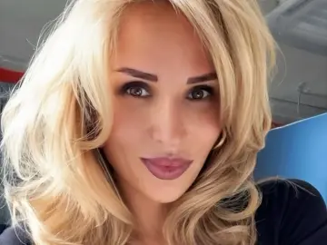 Imlive Private Sex Chat of Yours_Mistake