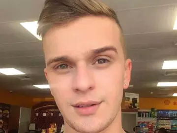 Imlive Watch Live Sex Cams of AdamLawford