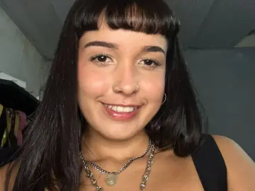 Imlive Free Live Porn of KuromiLops