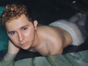 Livejasmin Free Porn Cam of IzanRoss