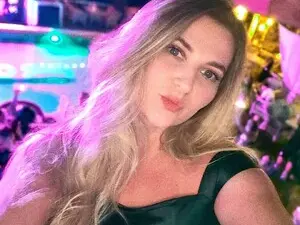 Myfreecams Live Sex Cam of Bless_Ass