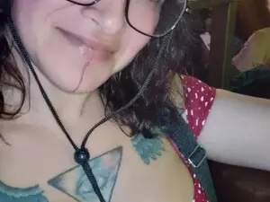 Myfreecams Live Sex Cam of Paulina0305