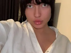 Myfreecams Adult Webcam of yourbustygirl