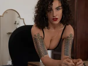 Myfreecams Live Sex Cam of MissAveryBlue