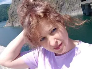 Myfreecams Free Porn Cam of SinfullFoxy