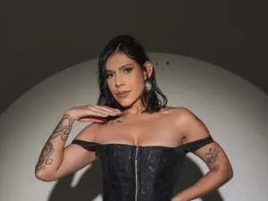 Myfreecams Watch Live Sex Cams of SarahYates