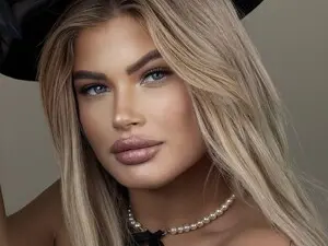 Myfreecams Live Sex of SylverEyesz