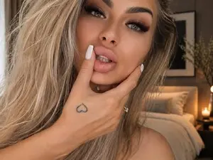 Myfreecams Free Porn Cam of Blondeceline