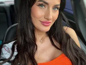 Myfreecams Free Live Porn of SheIsIris