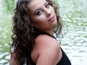 Myfreecams Free Live Porn of PetiteAlissa
