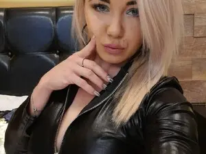 Myfreecams Private Sex Chat of Sophie_Maeve