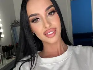 Myfreecams Best Webcam of KairaAndrews