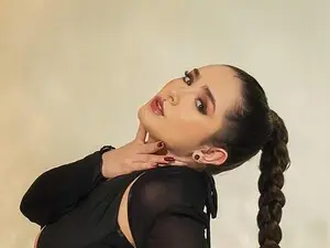 Myfreecams Live Sex Cam of SarahRhodes