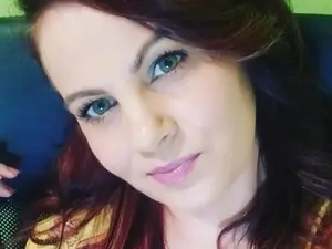 Myfreecams Free Porn Cam of Izabell85