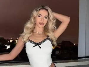 Myfreecams Live Porn of ChloeVelvet