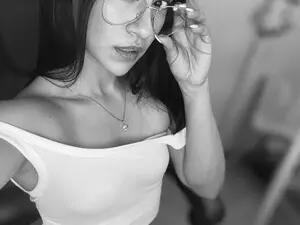 Myfreecams Live Sex Cam of Olivialoft