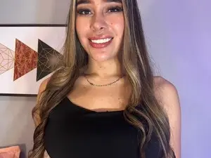 Myfreecams Free Live Porn of BellaaRoose