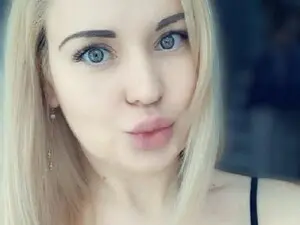 Myfreecams Watch Live Sex Cams of IamYourSoul
