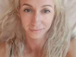 Myfreecams Adult Webcam of Cute_Smile__