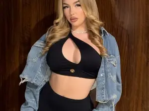 Myfreecams Live Sex of LisaLorenz