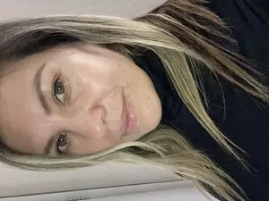 Myfreecams Nude Webcam of Emassexy