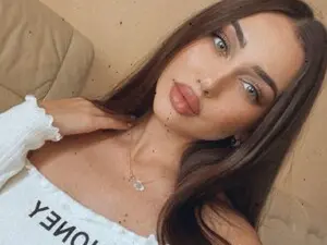 Myfreecams Free Live Porn of NatrlBeauty