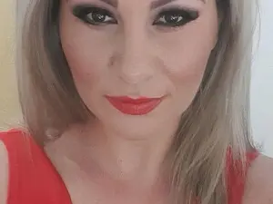 Myfreecams Live Sex Cam of AAngelHott