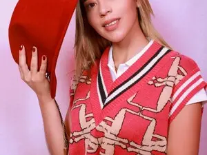 Myfreecams Adult Video Chat of Carolblonde