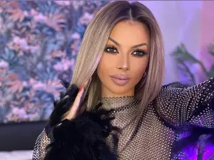 Myfreecams Sex Cam of Lara_Amos