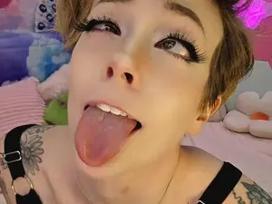 Myfreecams Live Porn of Riley_Cyriis
