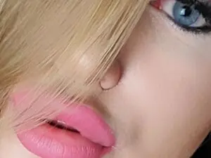 Myfreecams Adult Webcam of Candy_Caro