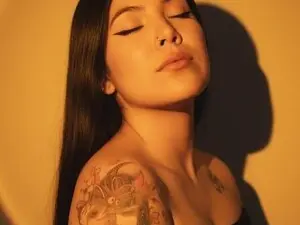 Myfreecams Sex Chat of AilynRed