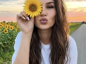 Myfreecams Free Porn Cam of Sexy_Ukr