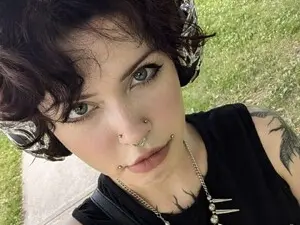 Myfreecams Adult Video Chat of CuddleFoxy