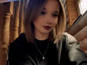 Myfreecams Free Live Porn of NayaValen