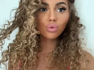 Myfreecams Free Porn Cam of Your_Selena