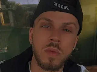 Streamate Nude Webcam of JonahShaw