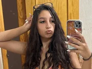 Streamate Private Sex Chat of MaeveSun