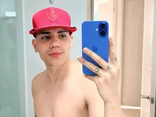 Streamate Sex Chat of LeoDaviss