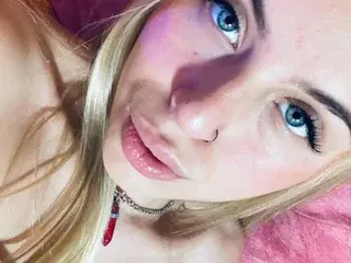Streamate Live Porn of alessiawonder