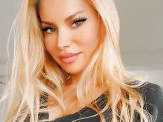 Streamate Free Live Porn of HelenaNiki