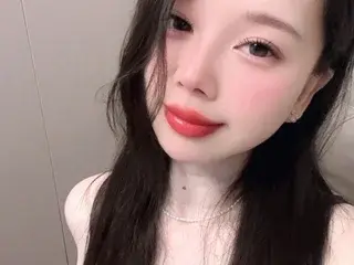 Streamate Live Sex Cam of Adelinexing